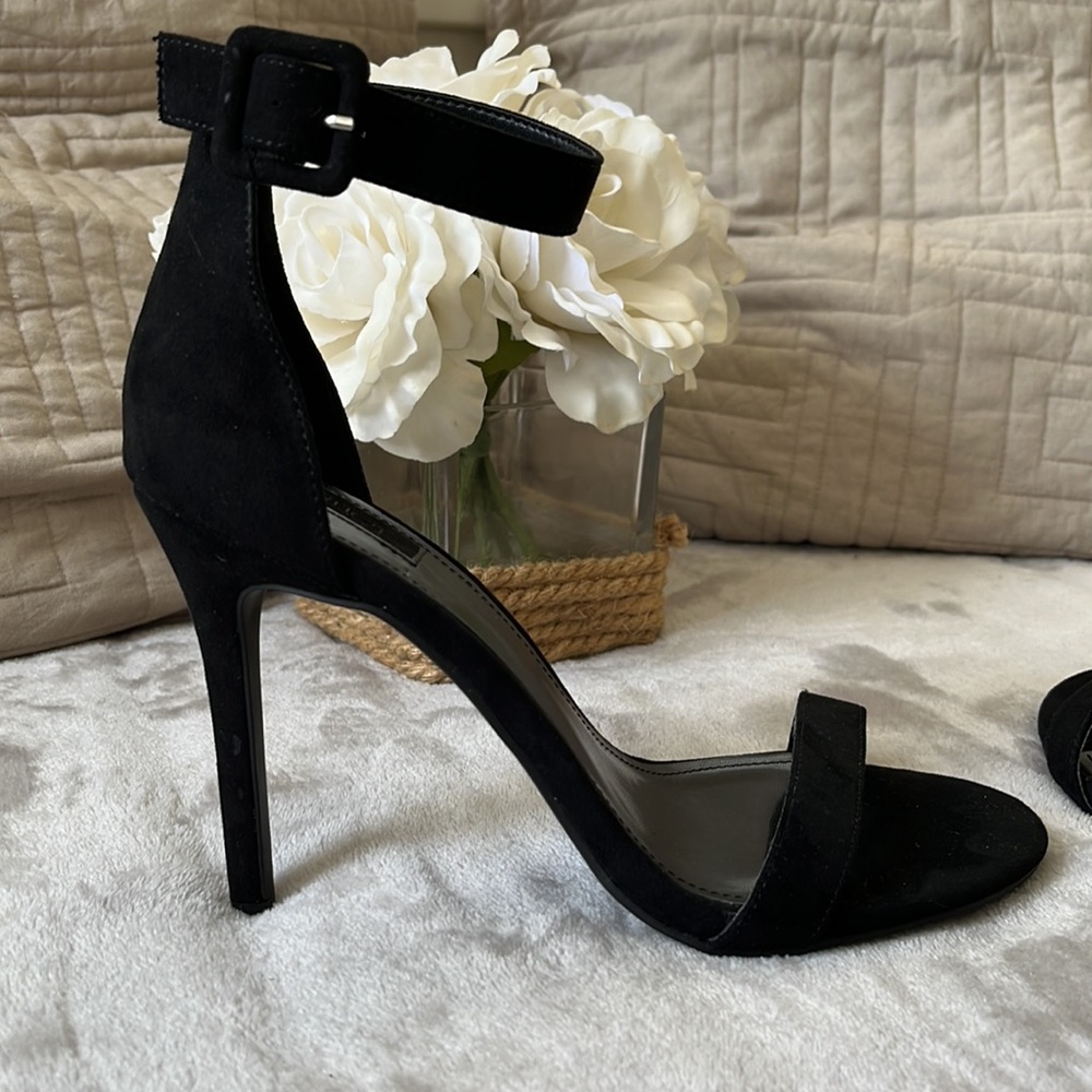 Black heels 8 - Picture 11 of 14